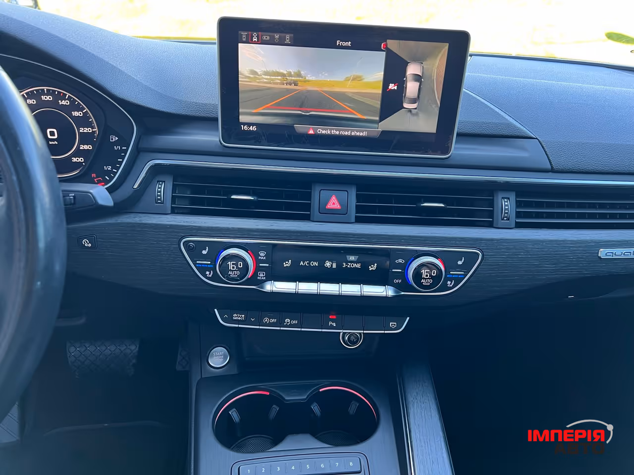 Audi A4 - фото 19