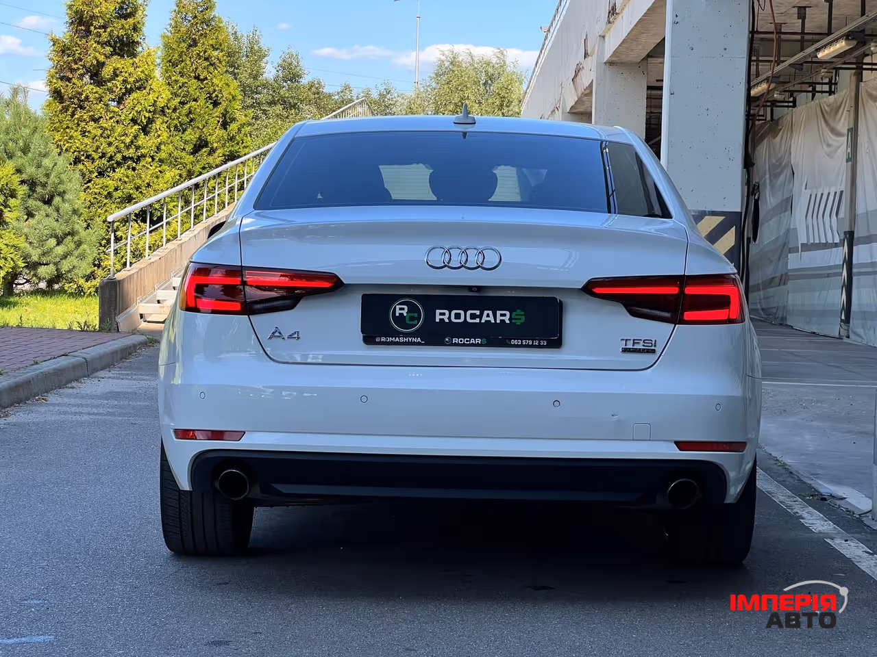 Audi A4 - фото 7