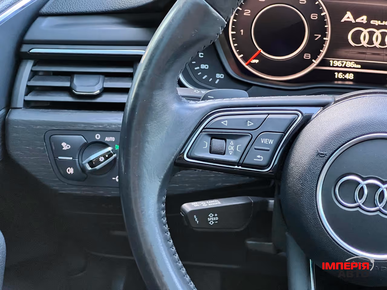 Audi A4 - фото 27