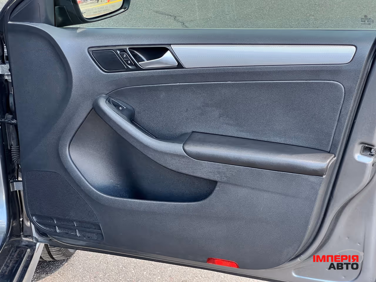 Volkswagen Jetta - фото 25