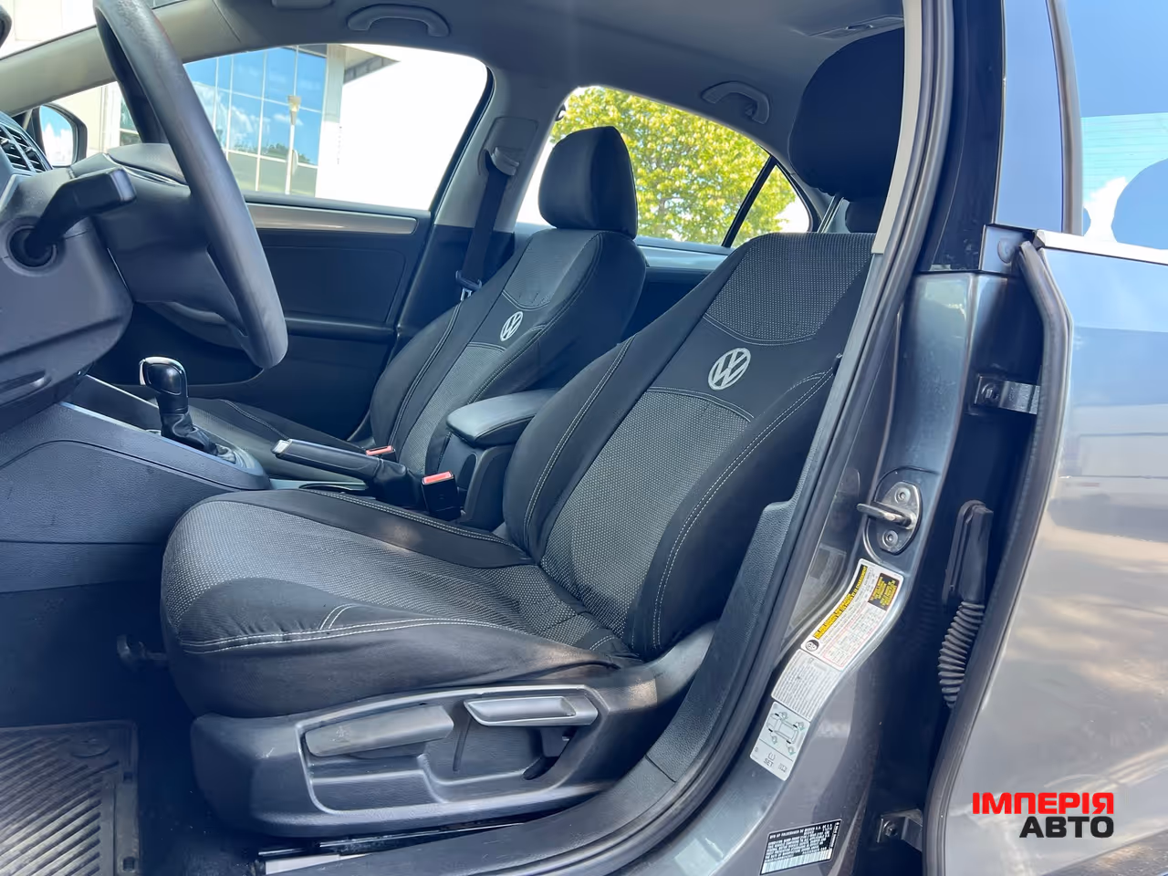 Volkswagen Jetta - фото 13