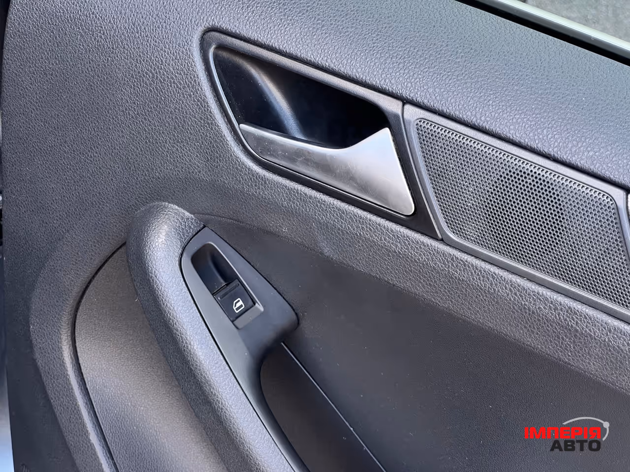 Volkswagen Jetta - фото 27