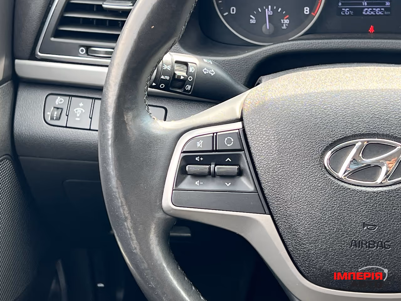 Hyundai Elantra - фото 16