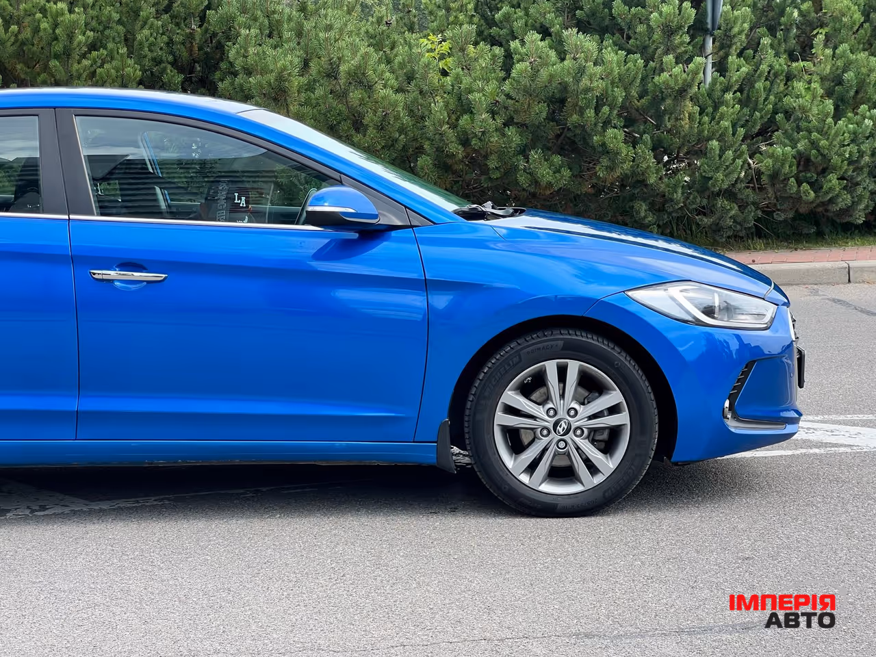 Hyundai Elantra - фото 7