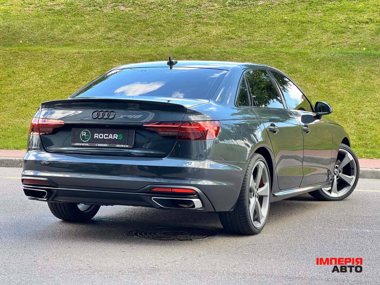 Audi A4 - фото 9