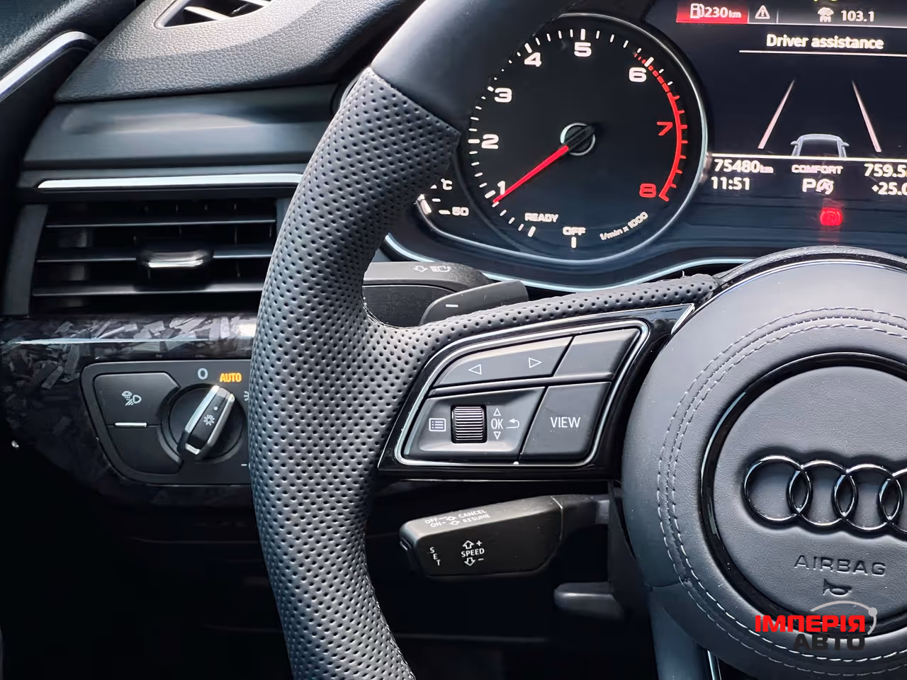 Audi A4 - фото 18