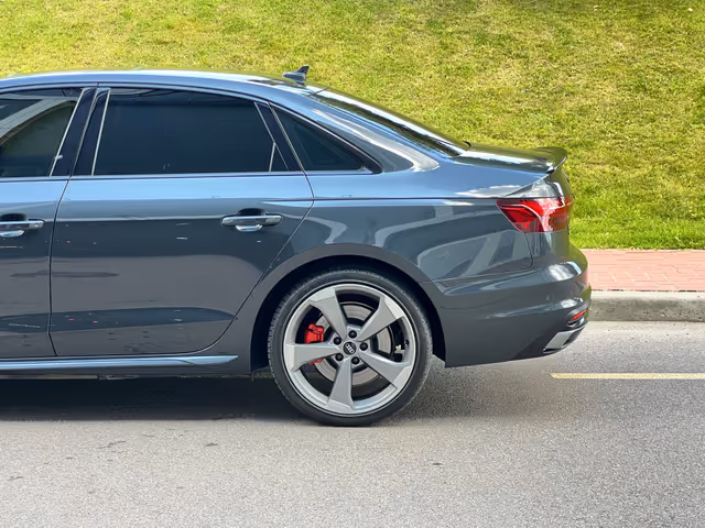 Audi A4 - зображення 4