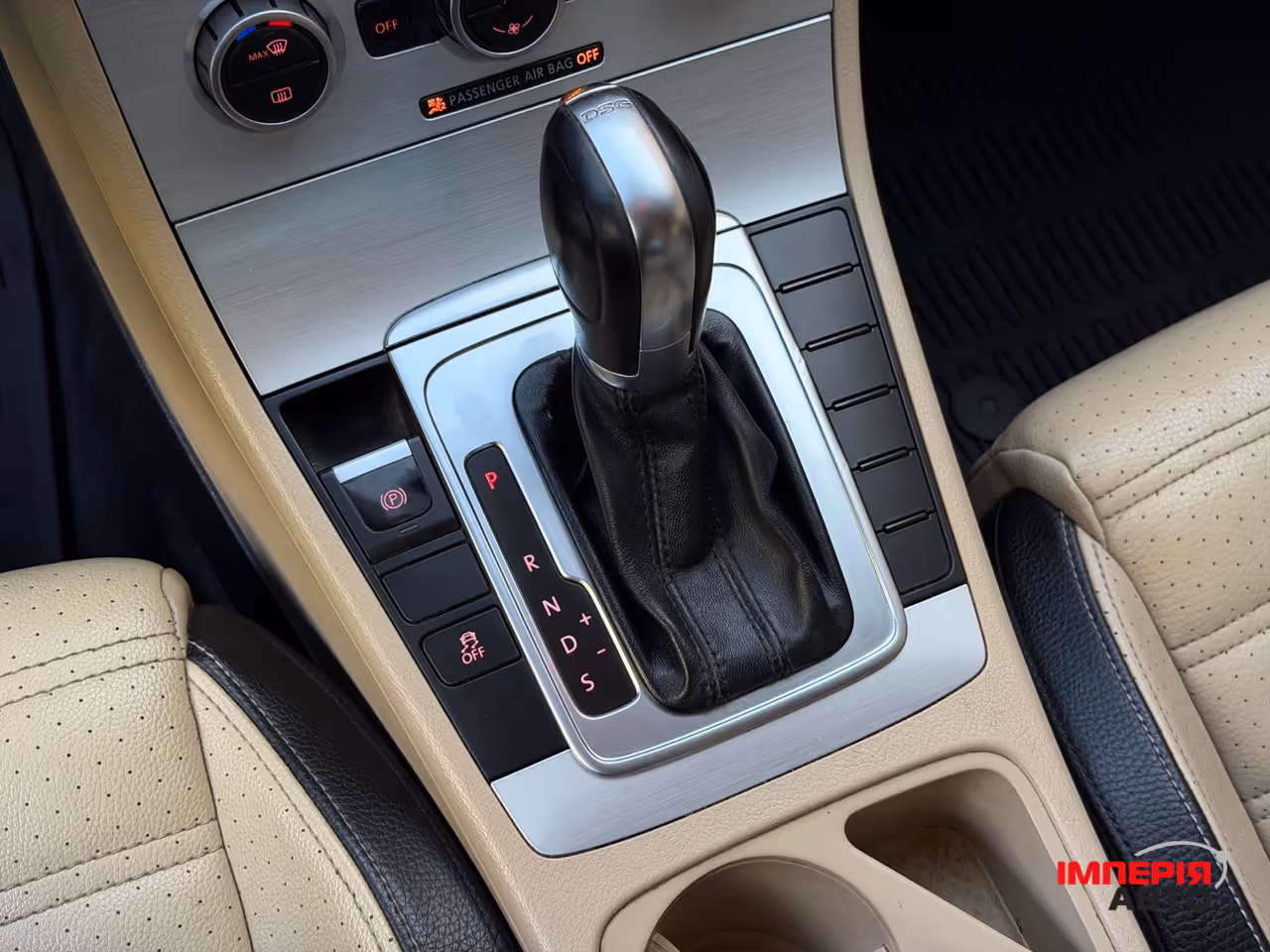 Volkswagen Passat CC - фото 49