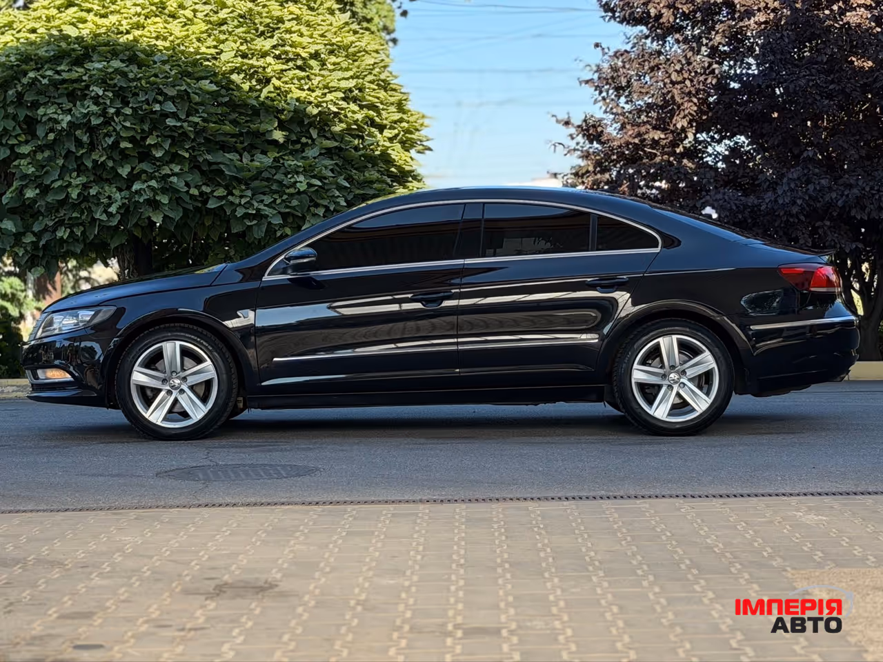 Volkswagen Passat CC - фото 2