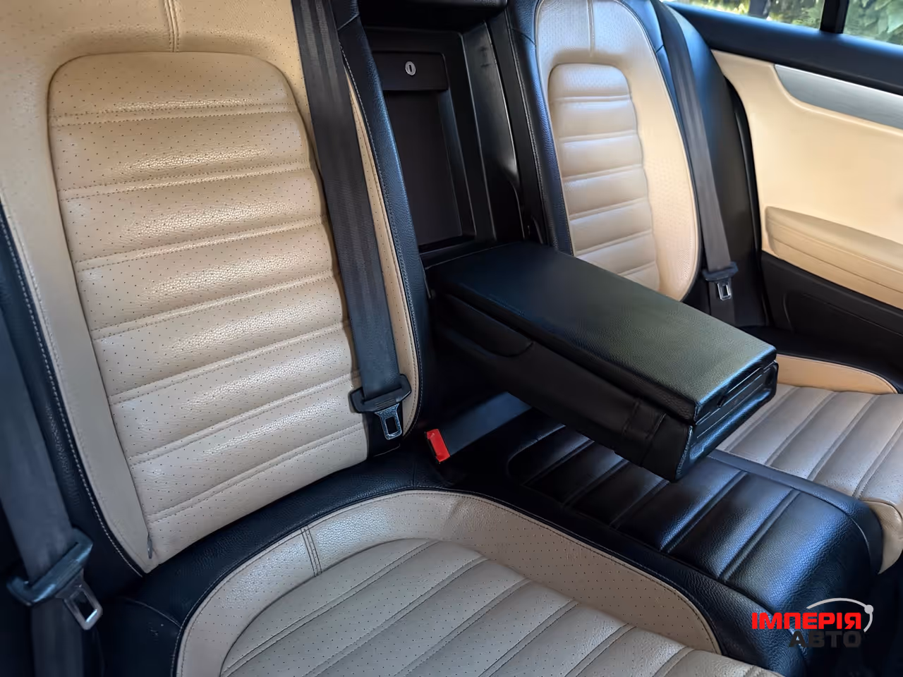 Volkswagen Passat CC - фото 10