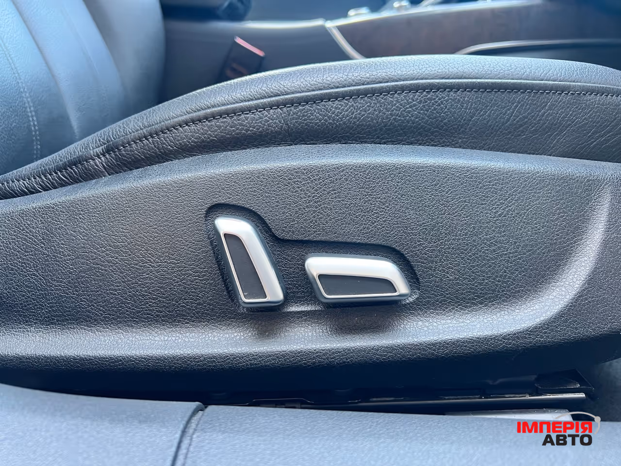 Audi A6 - фото 28