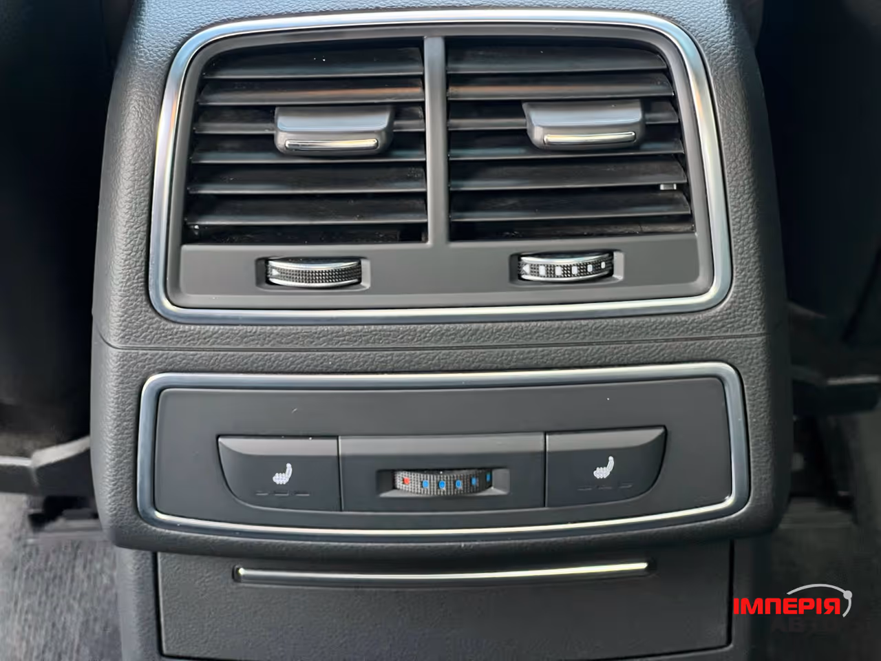 Audi A6 - фото 17