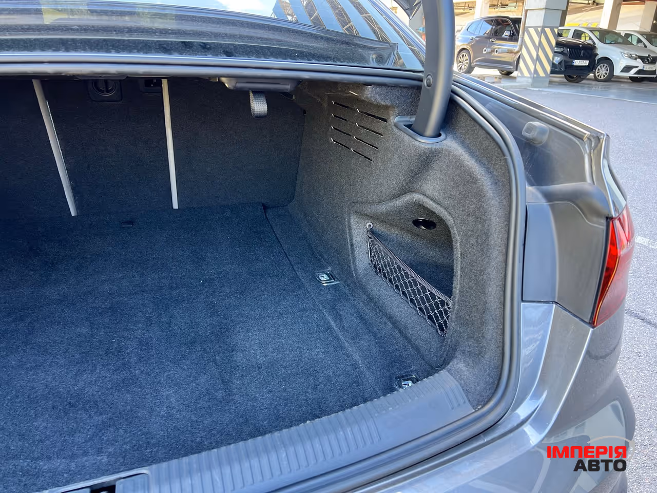 Audi A4 - фото 29
