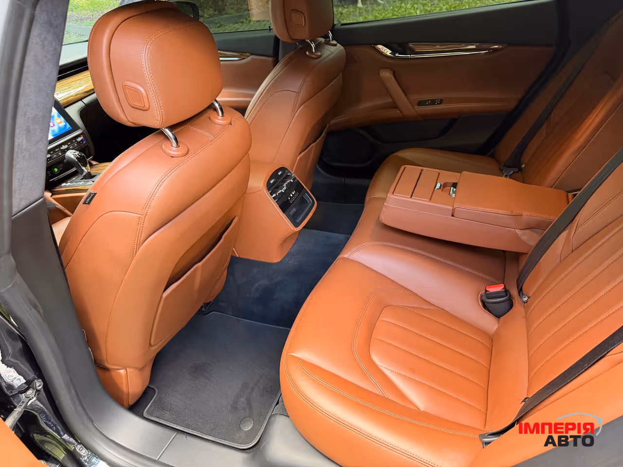 Maserati Quattroporte - фото 16