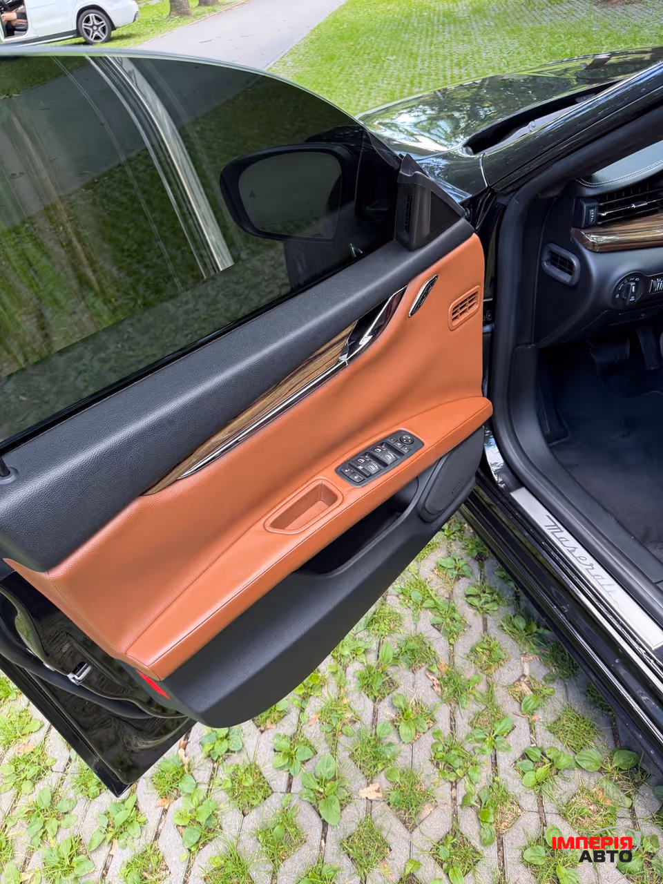 Maserati Quattroporte - фото 19