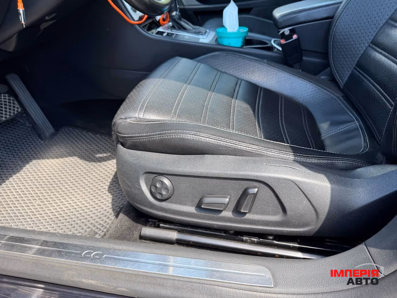 Volkswagen Passat CC - фото 26