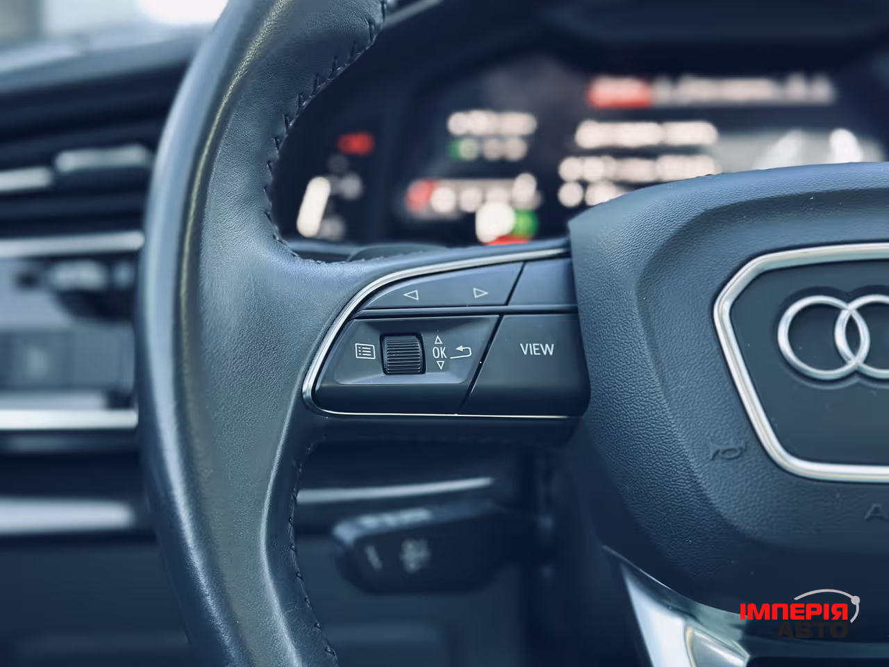Audi Q7 - фото 19