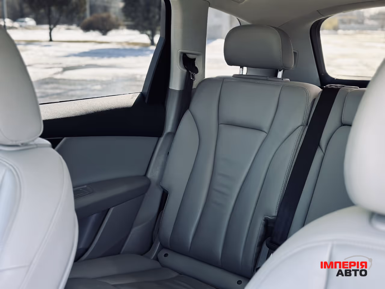 Audi Q7 - фото 12