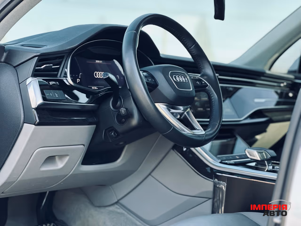 Audi Q7 - фото 9