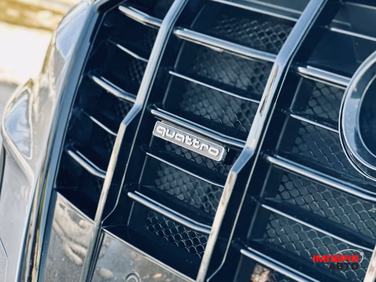 Audi Q7 - фото 8