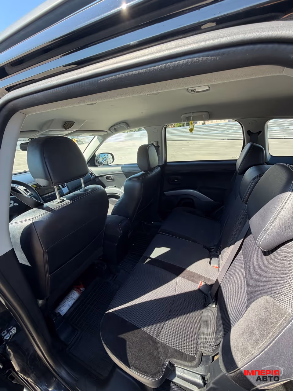 Mitsubishi Outlander - фото 12