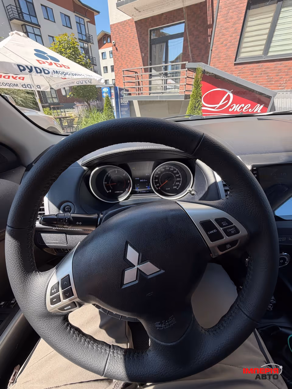 Mitsubishi Outlander - фото 20