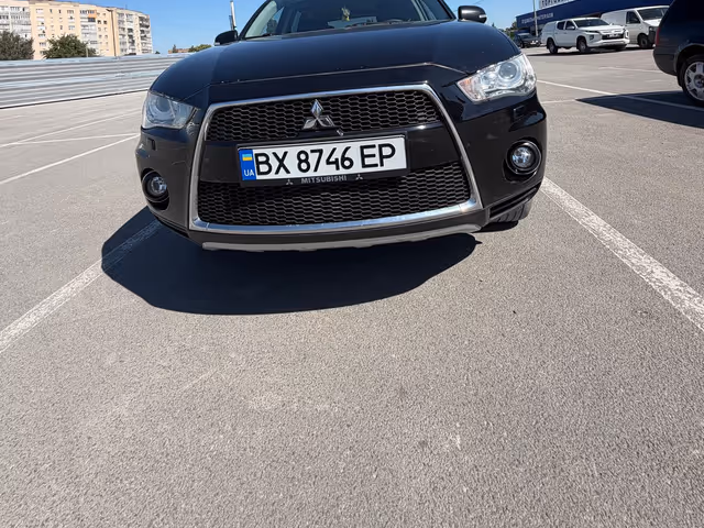 Mitsubishi Outlander - зображення 1