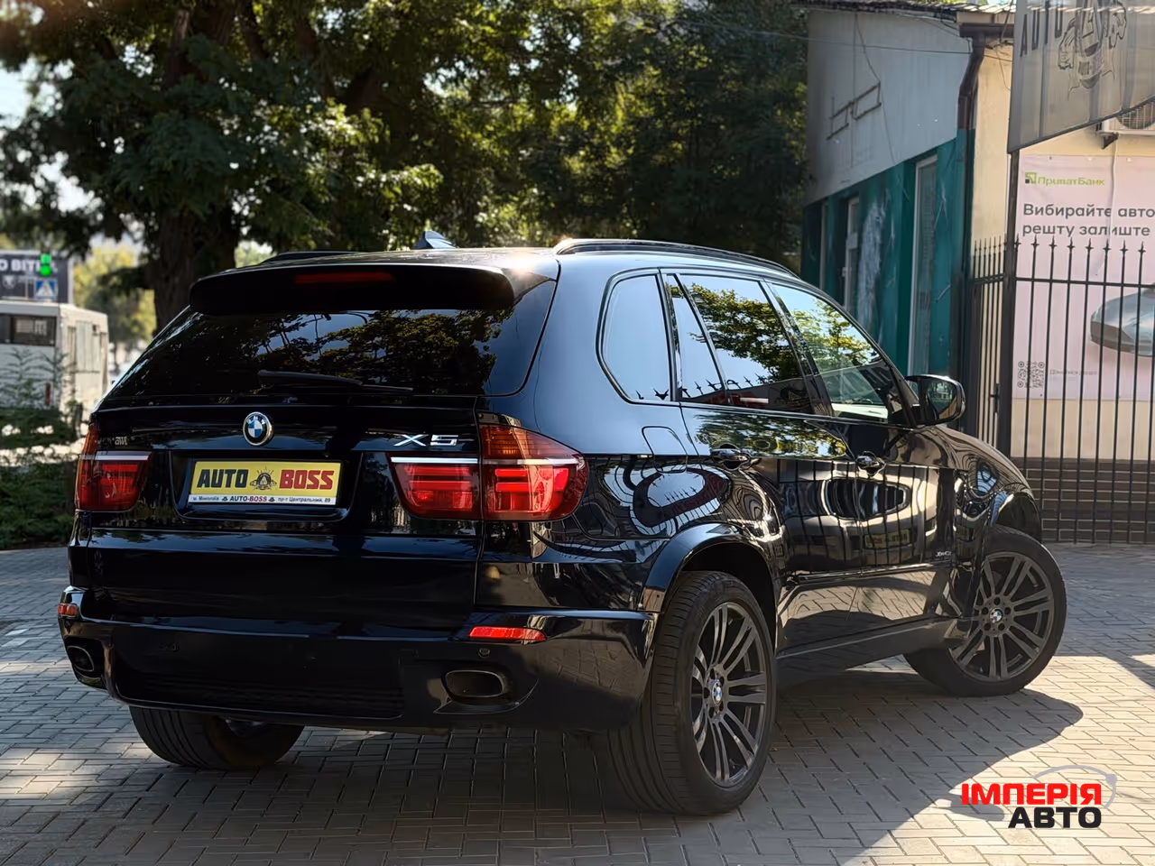 BMW X5 - фото 5
