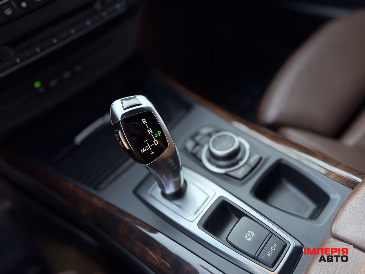 BMW X5 - фото 11