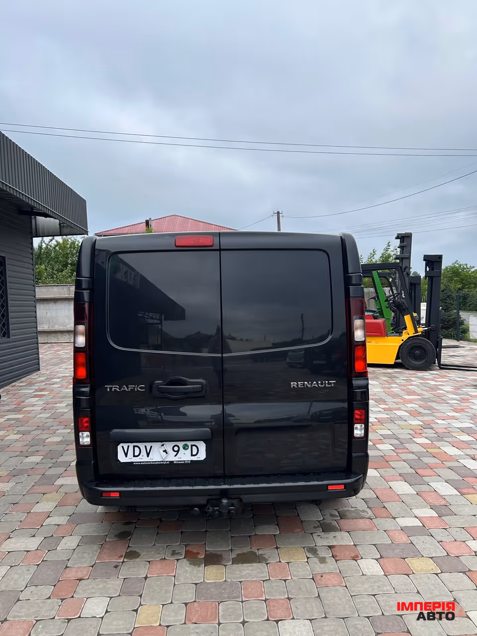 Renault Trafic - фото 7