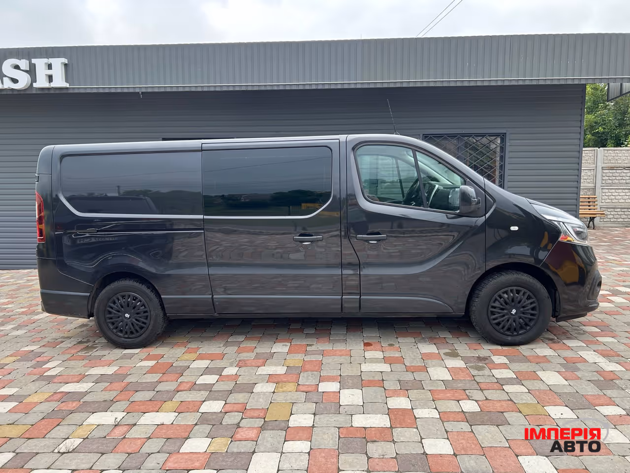 Renault Trafic - фото 4