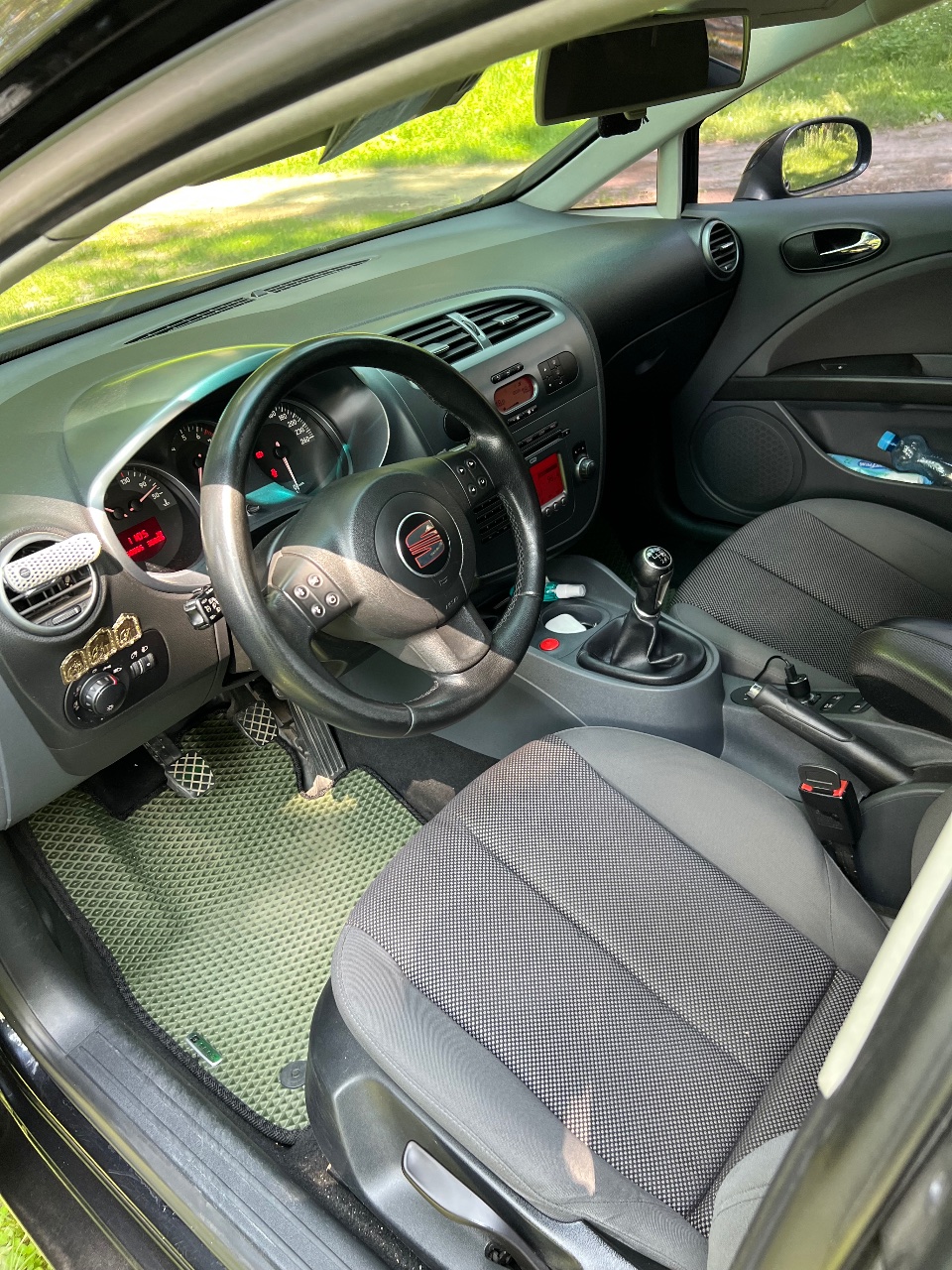 SEAT Leon - фото 6