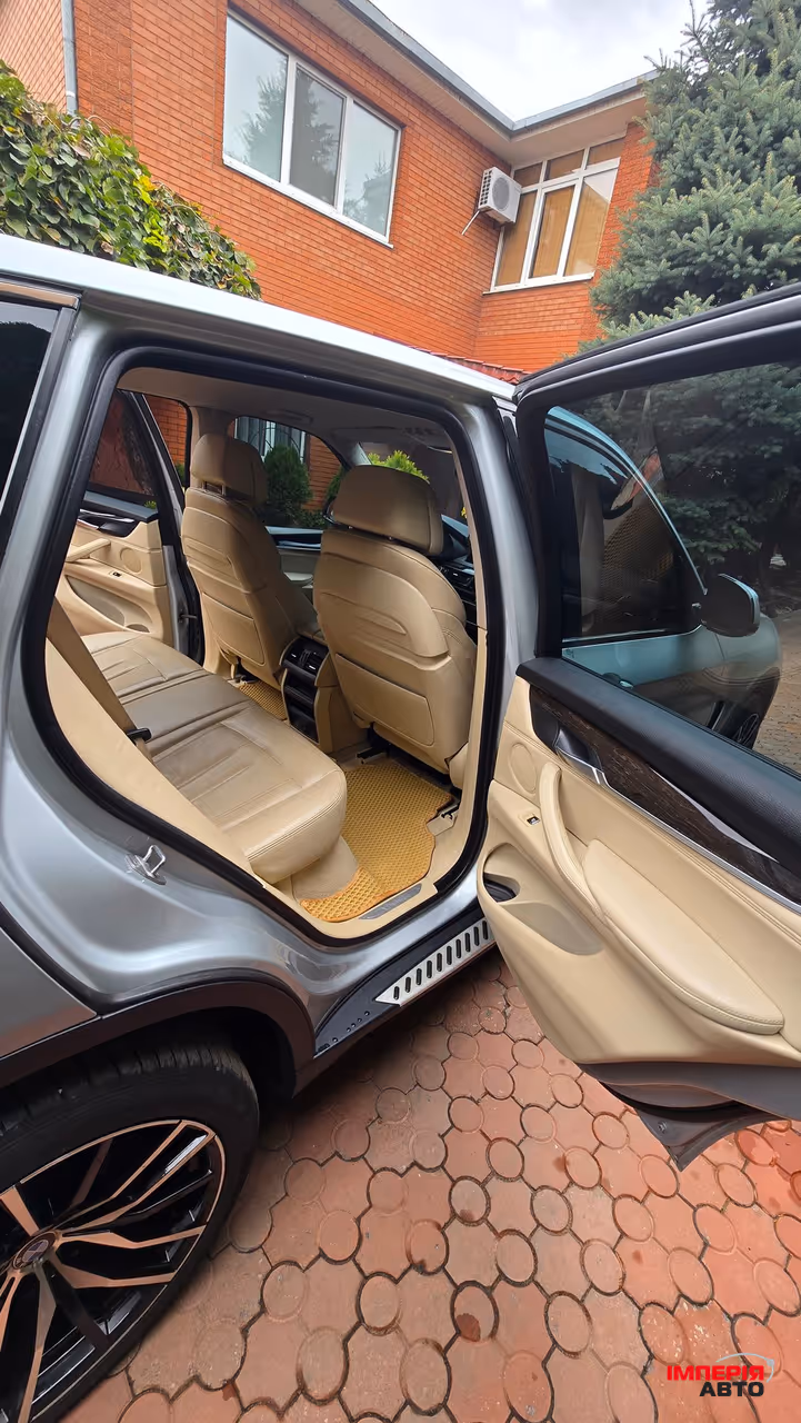 BMW X5 - фото 7