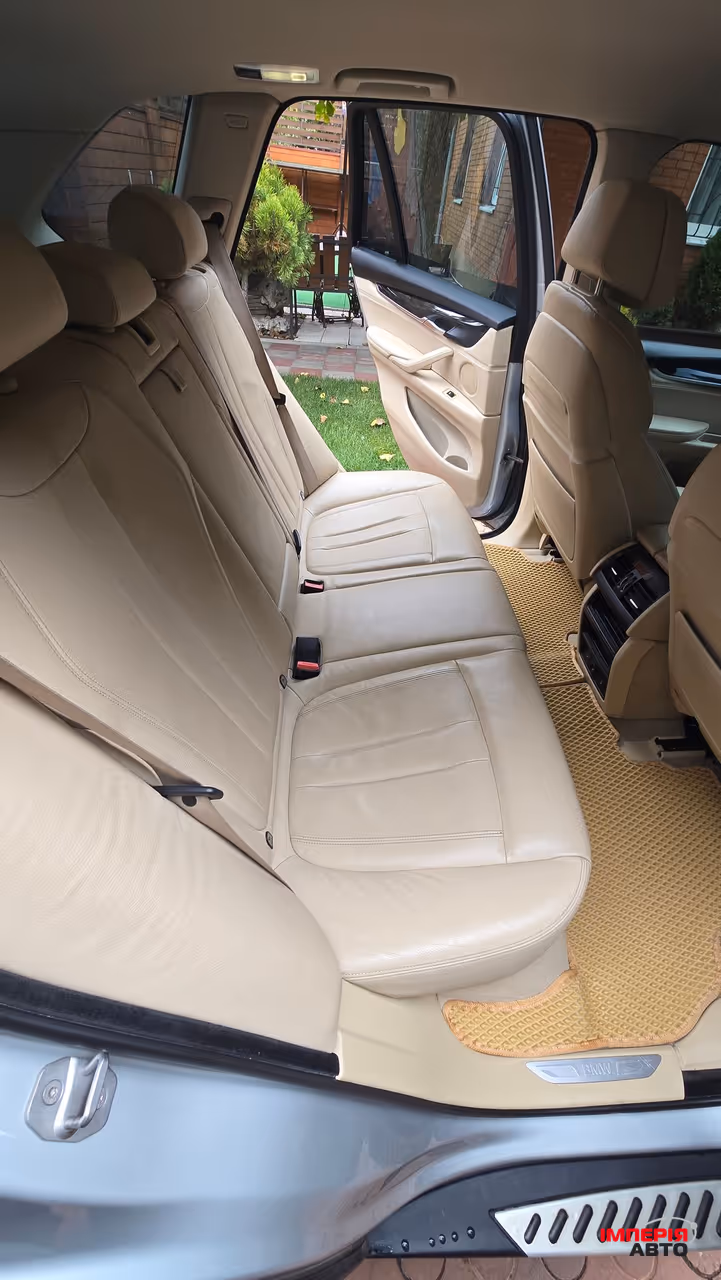BMW X5 - фото 9