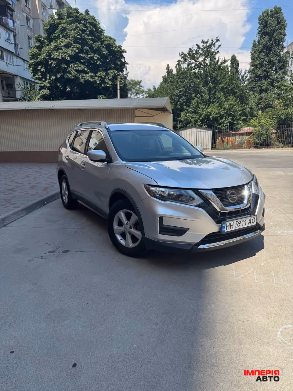 Nissan Rogue - фото 1