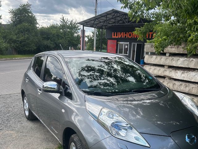 Nissan Leaf - фото 4