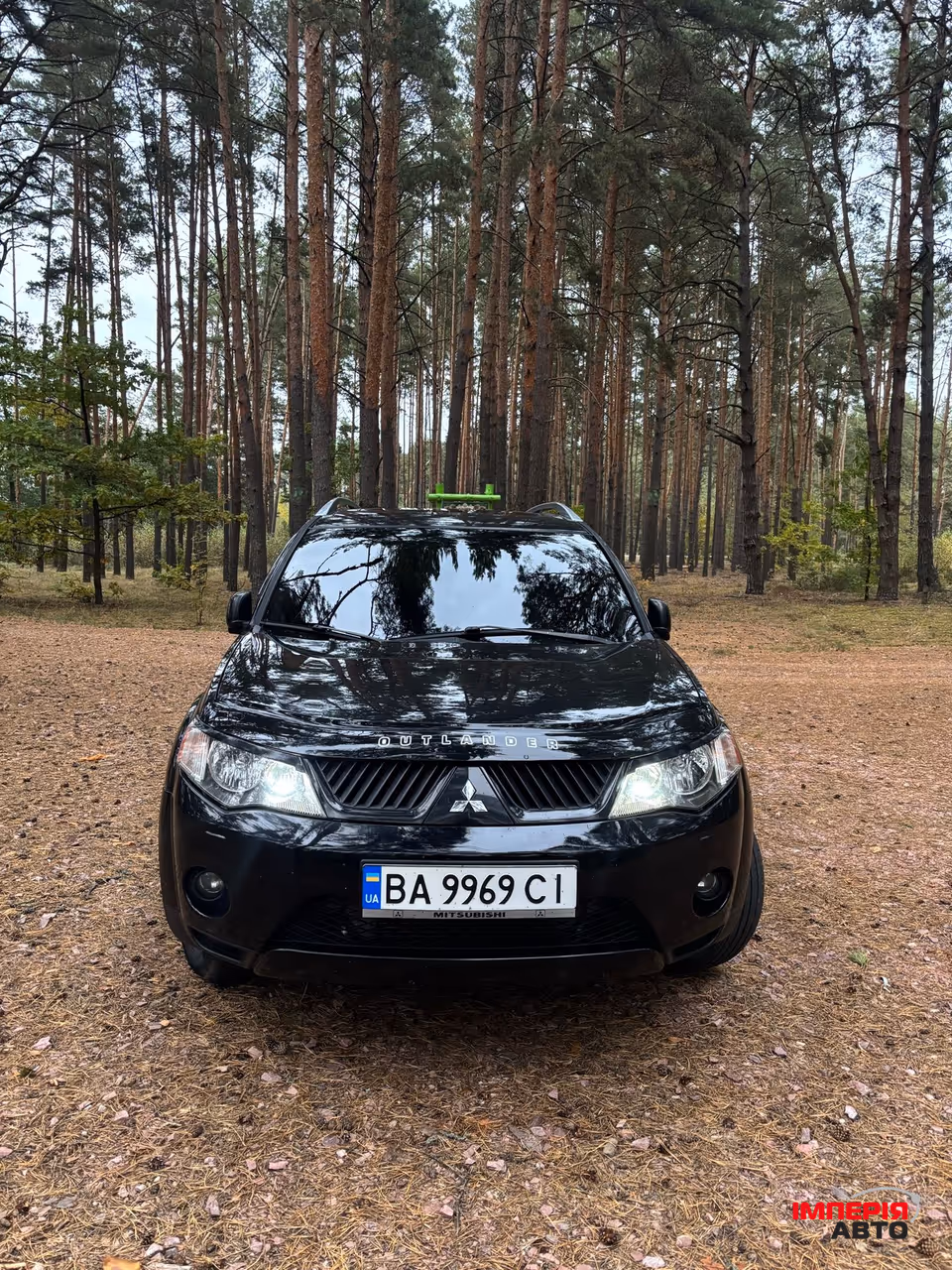 Mitsubishi Outlander - фото 1