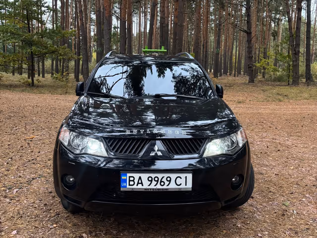 Mitsubishi Outlander - зображення 1