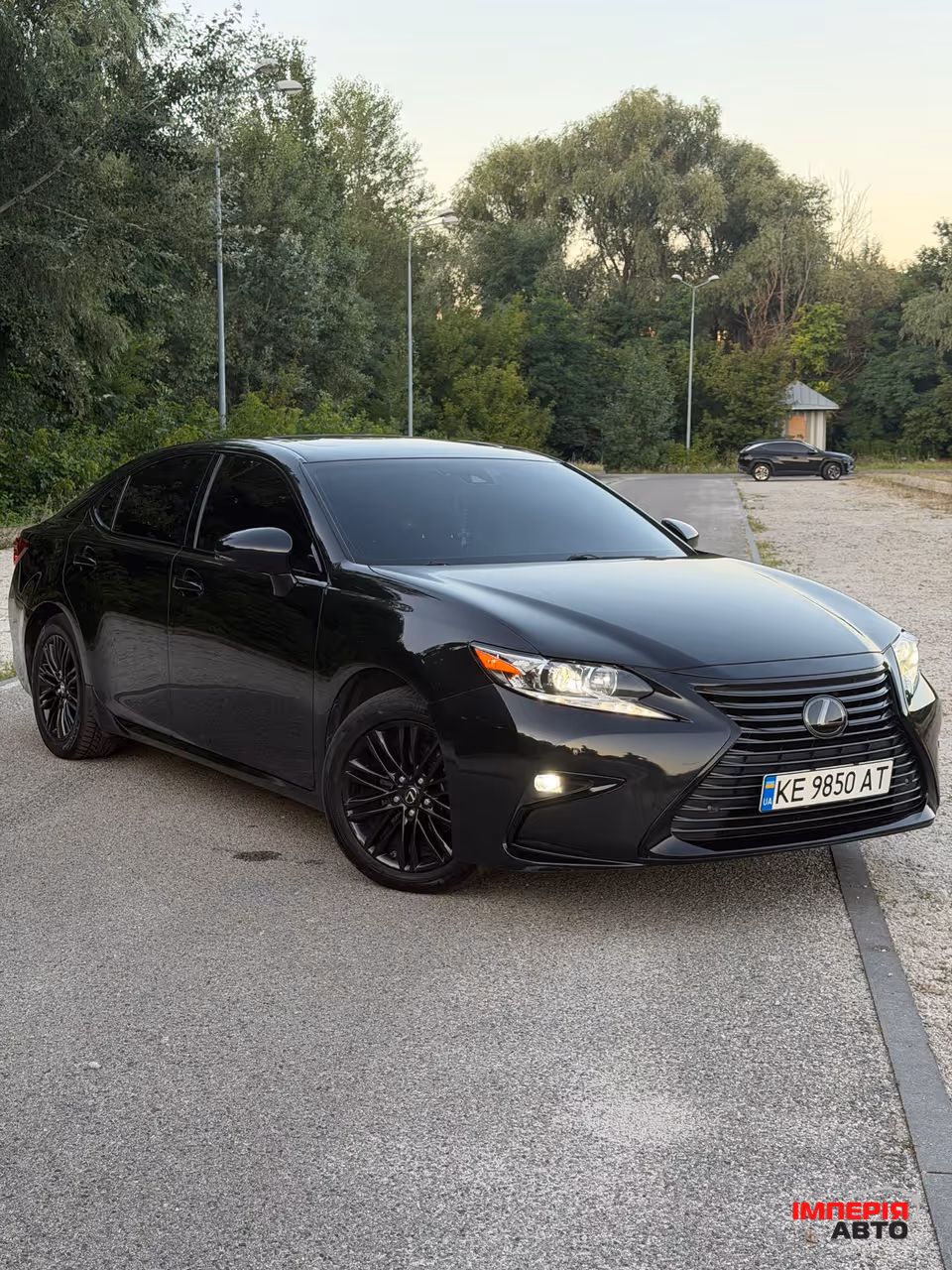 Lexus ES - фото 1