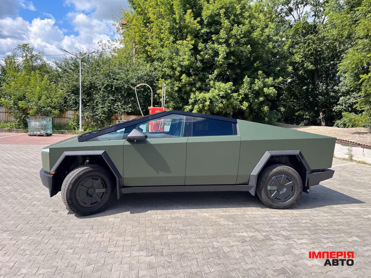 Tesla Cybertruck - фото 3