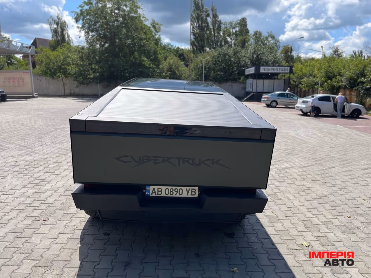 Tesla Cybertruck - фото 5