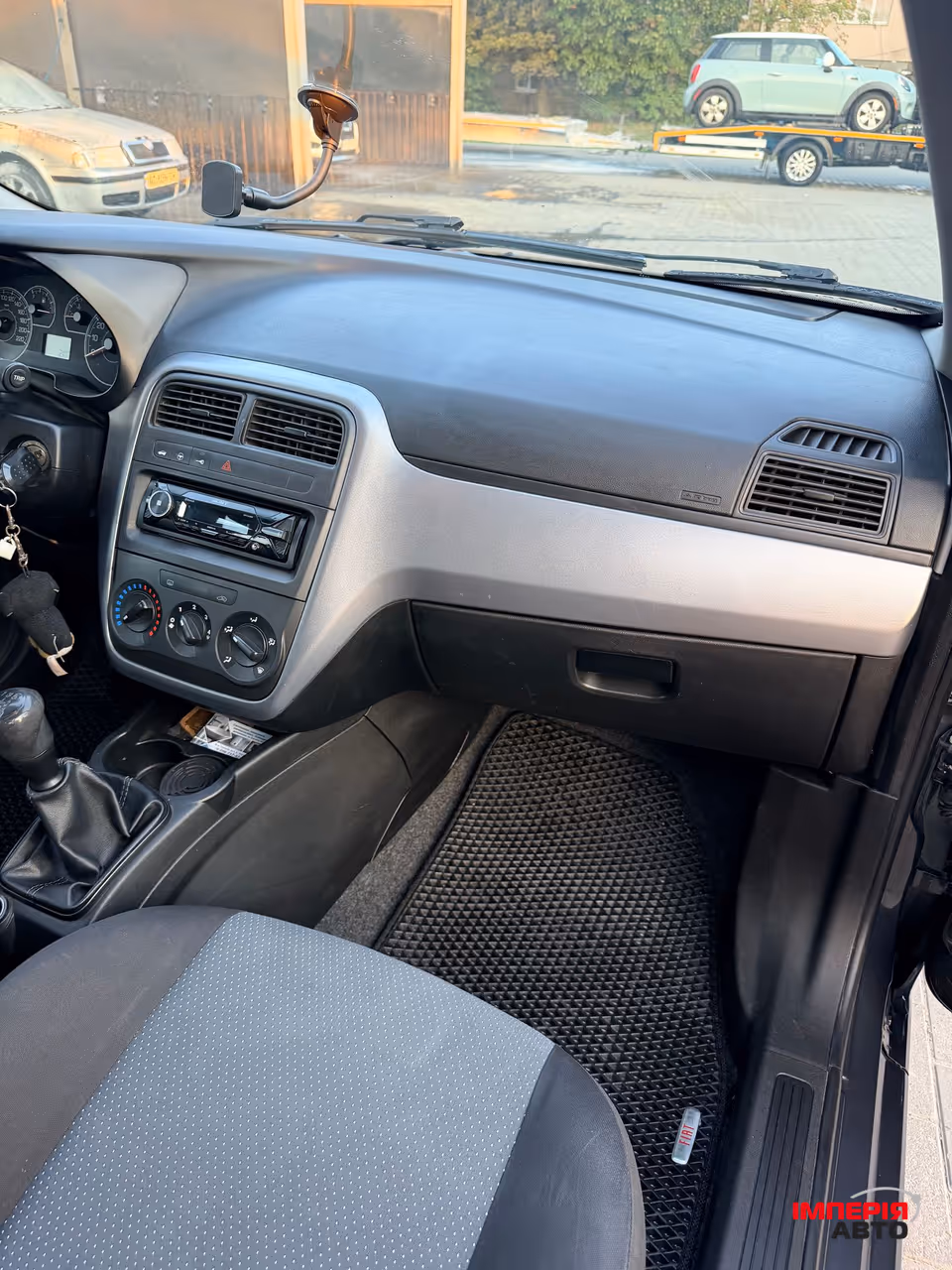 Fiat Punto - фото 5
