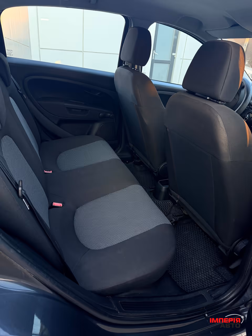 Fiat Punto - фото 8