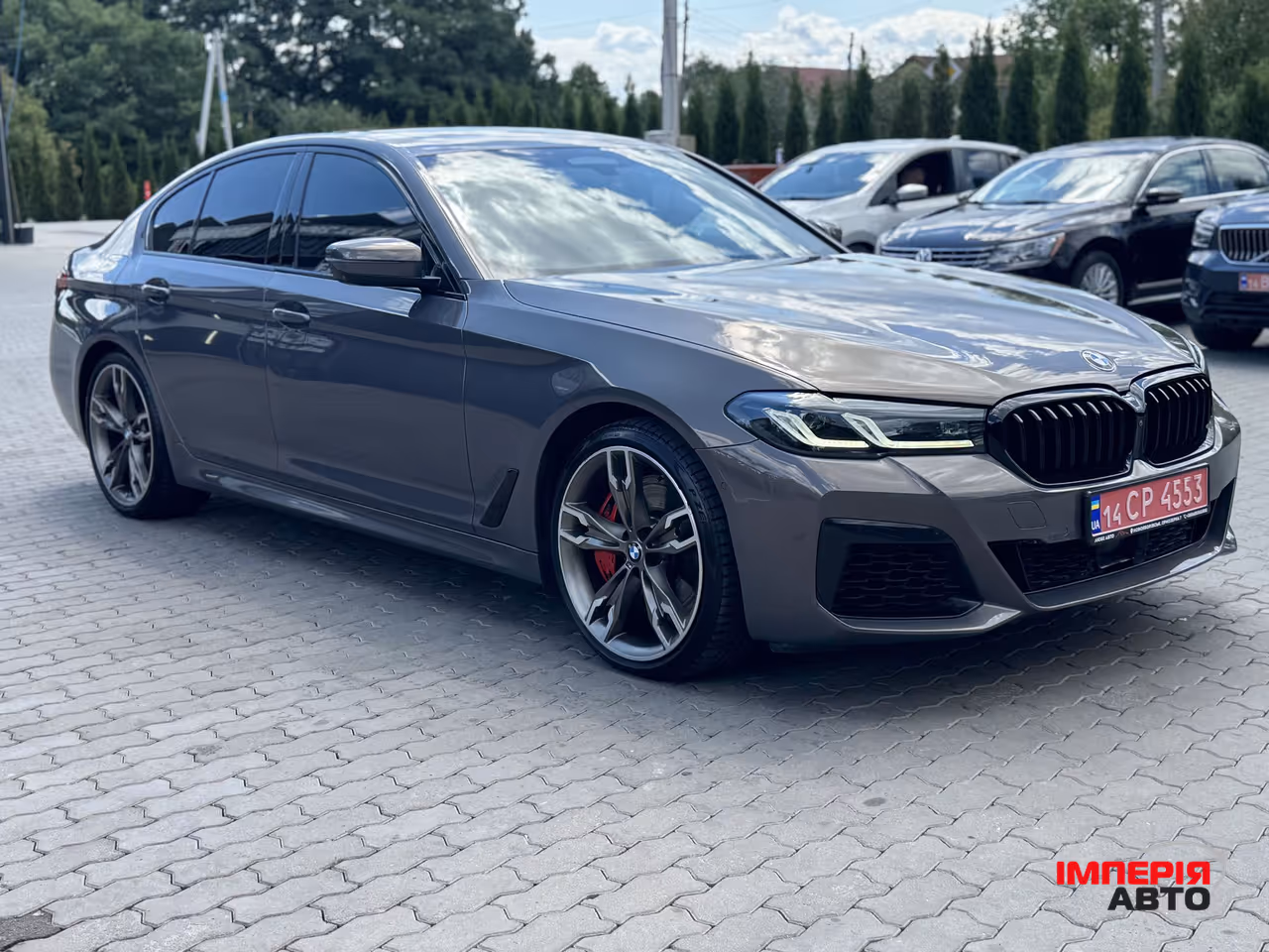 BMW 5 серії - фото 1