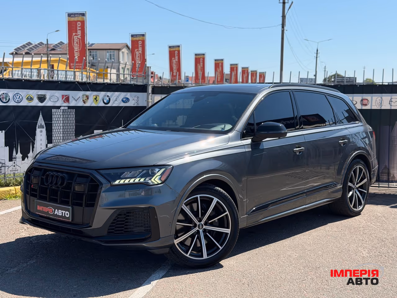 Audi SQ7 - фото 1