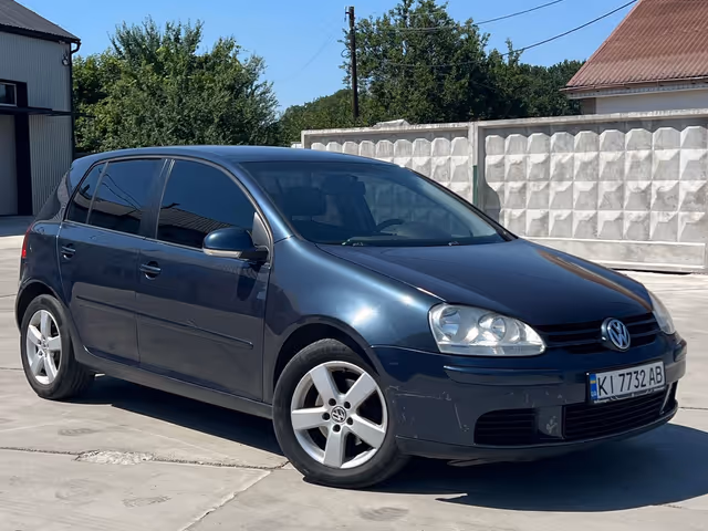 Volkswagen Golf - зображення 1