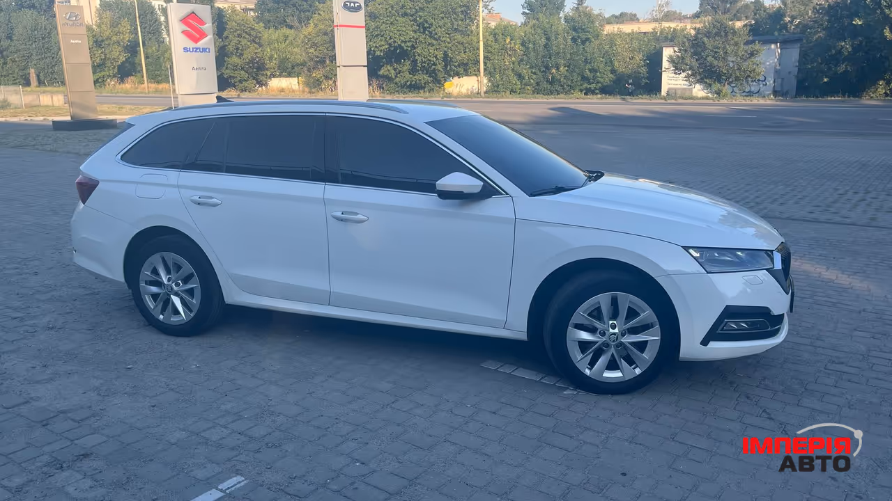 Skoda Octavia - фото 12