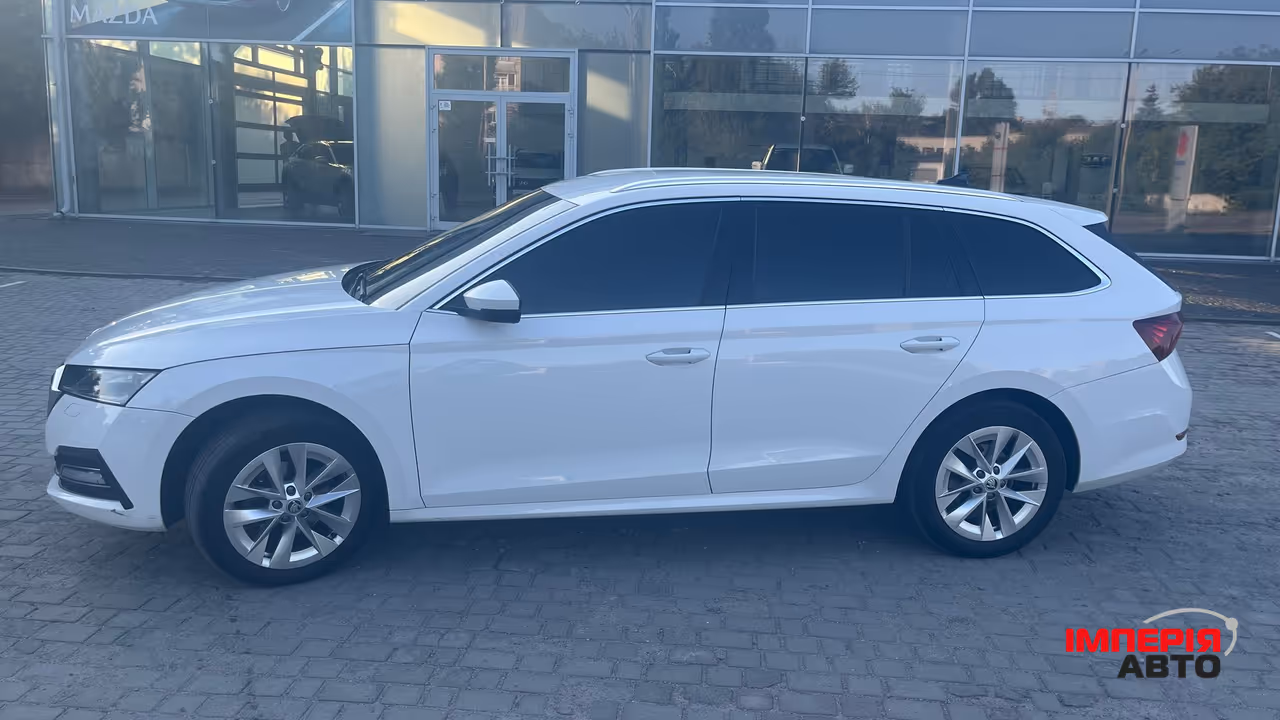 Skoda Octavia - фото 4