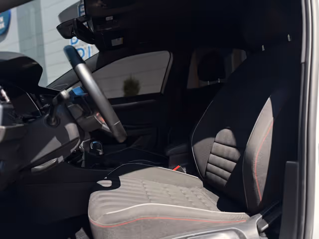 Volkswagen Jetta - зображення 3