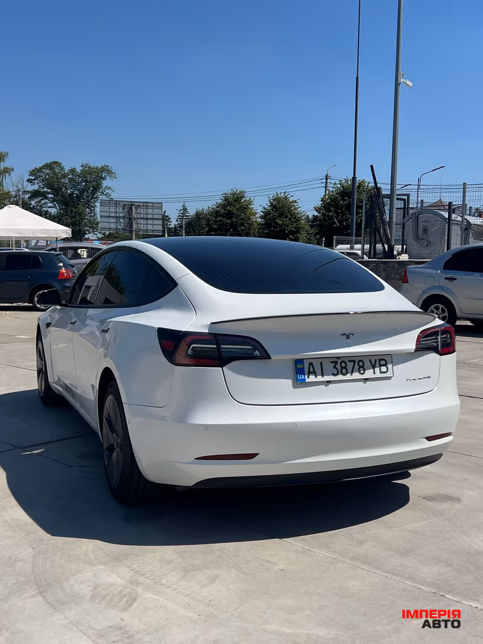 Tesla Model 3 - фото 16